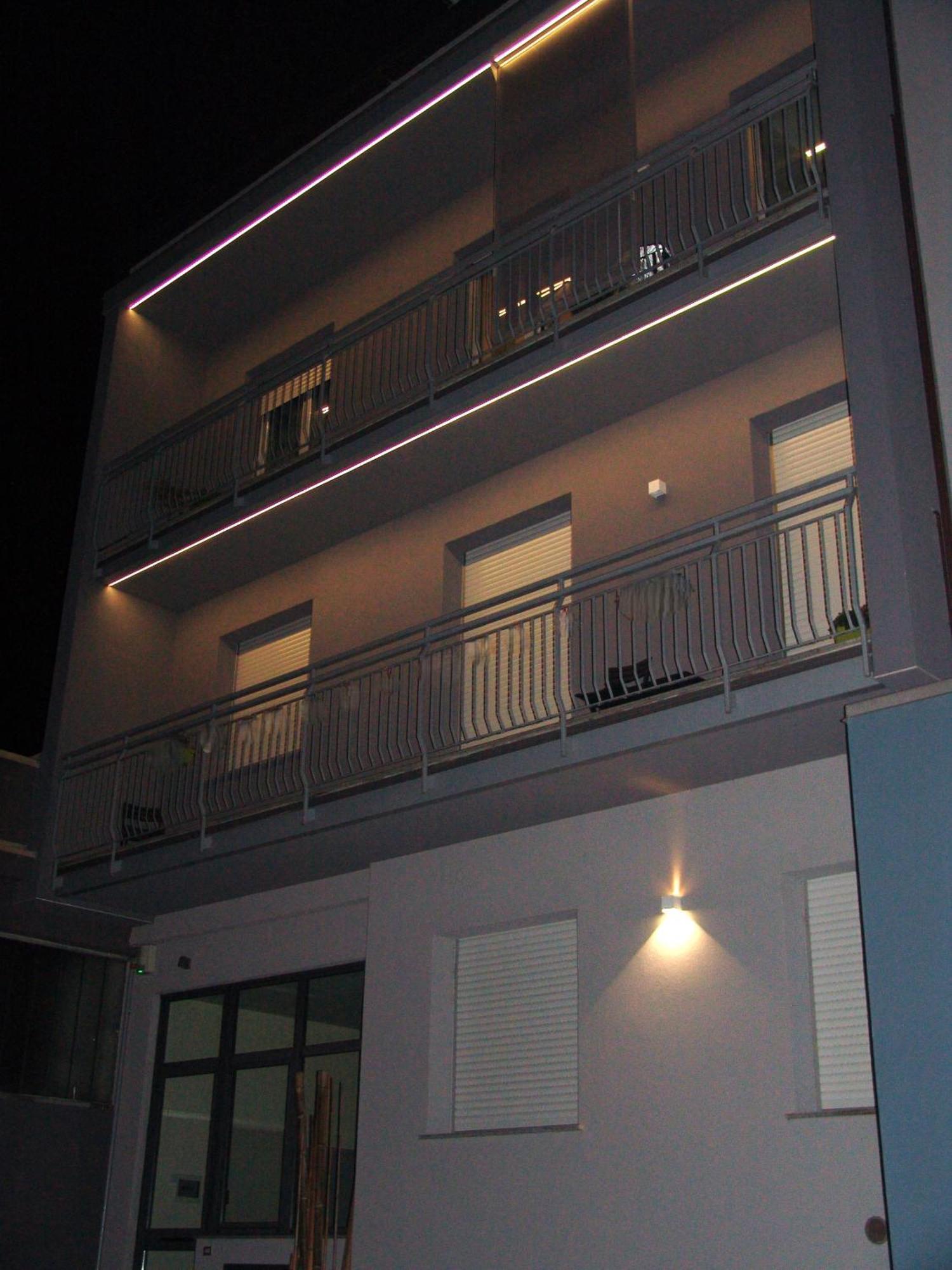Modern Apartment Luci & Stelle Near Lake Como Nibionno Exterior photo